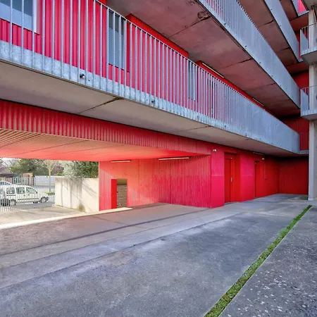 Le George Parking Prive * Blagnac